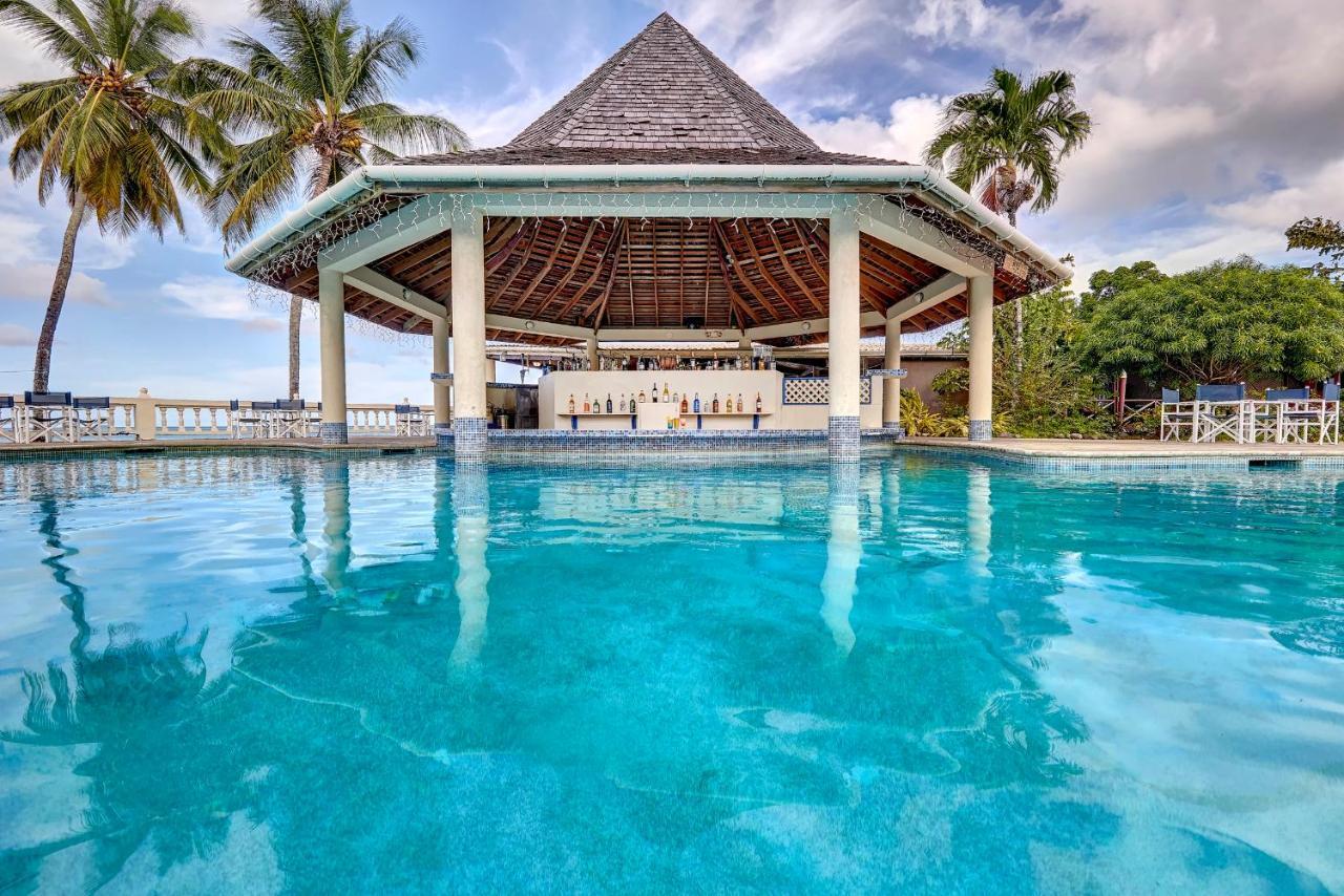 Starfish Tobago Hotel Black Rock Exterior photo
