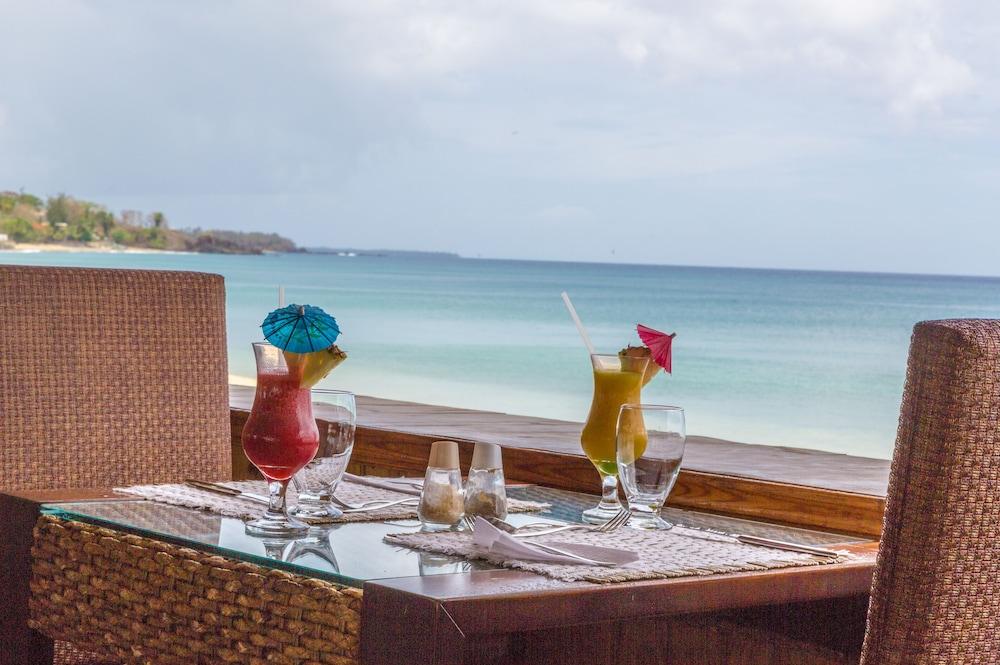 Starfish Tobago Hotel Black Rock Exterior photo
